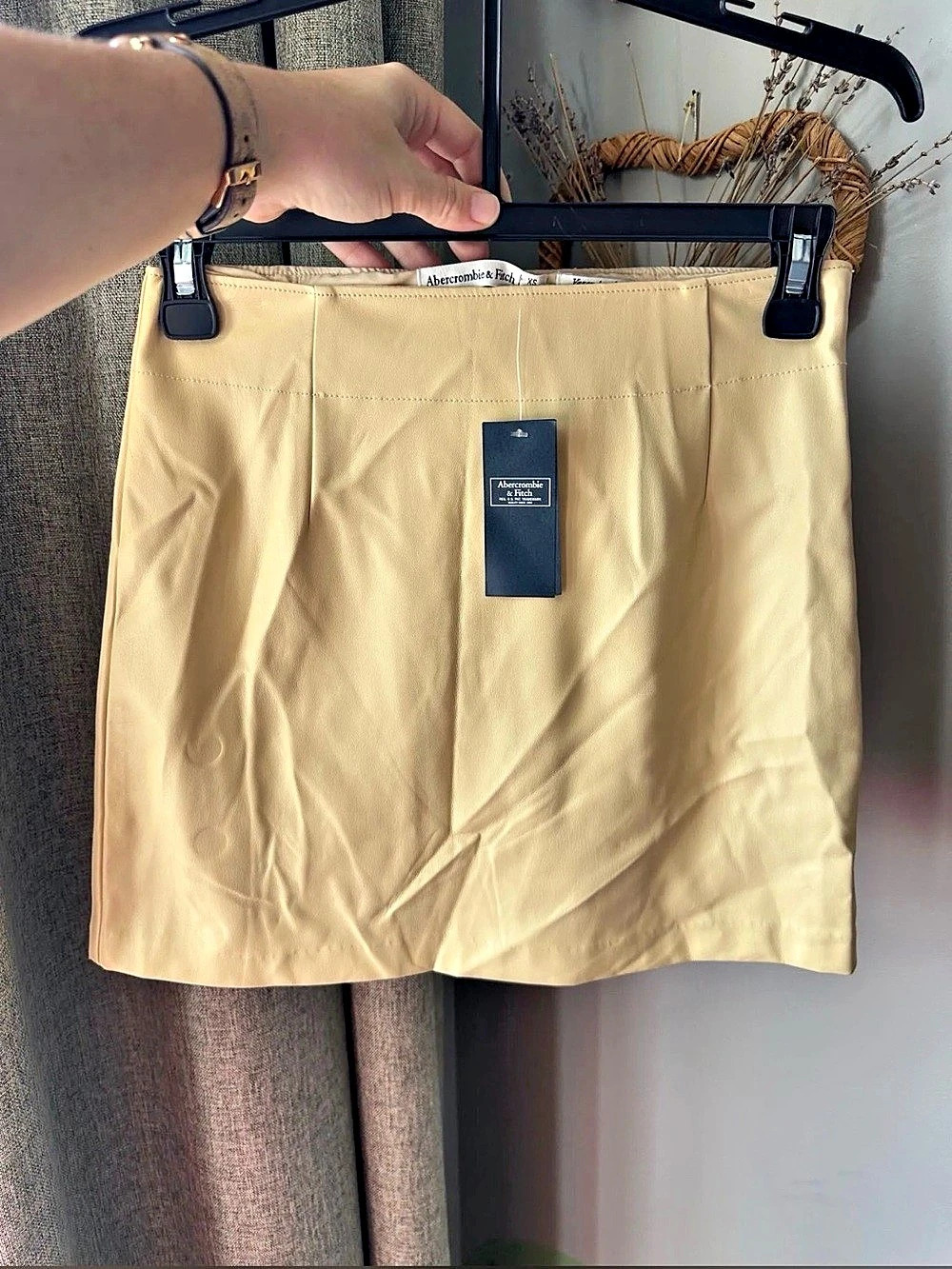 Abercrombie & Fitch Pale Yellow Vegan Leather Mini Skirt XS